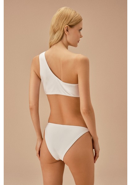 Aksesuarlı Bikini Alt fırsatları