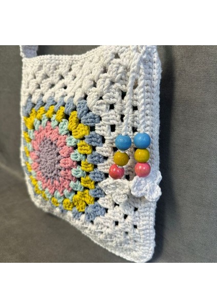 El Örgüsü Ahşap Boncuk Detaylı Mandala Model Omuz Çantası