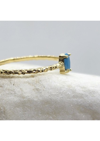 Gümüş Yüzük - 0.50CT Firuze Taşlı Dövülü Eskitme Tektaş Gümüş Yüzük - Hediye Gümüş Eskitme Yüzük