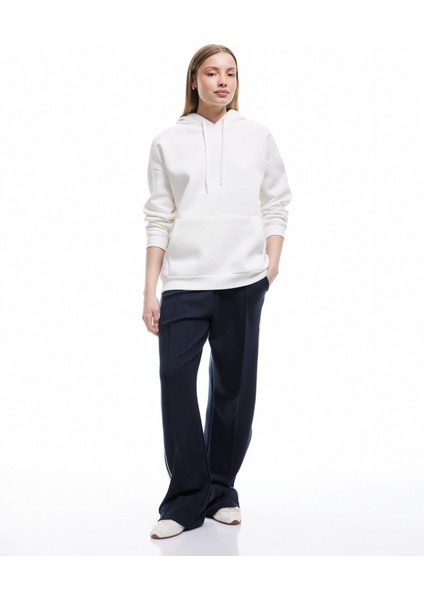 Üç Iplik Şardonlu Kanguru Cepli Basic Kapüşonlu Sweatshirt fiyatları