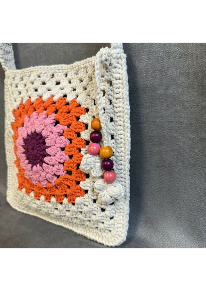 El Örgüsü Ahşap Boncuk Detaylı Mandala Model Omuz Çantası