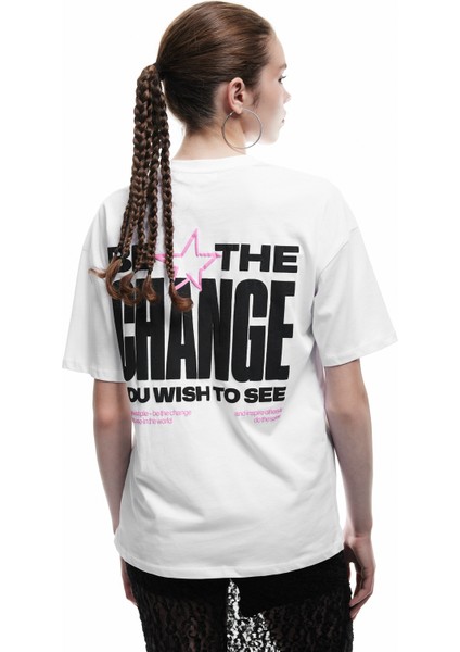 Kısa Kollu Bisiklet Yaka Arkası Baskılı Pamuklu Oversize Tişört modelleri