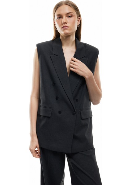 Astarlı Cepli Kruvaze Düğmeli Kolsuz Uzun Blazer Yelek