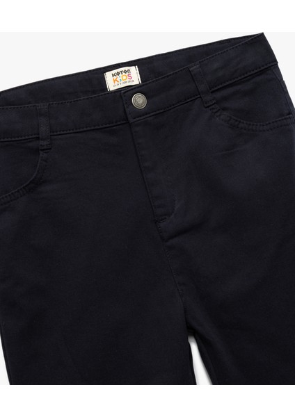 Cepli Düğme Detaylı Düz Paça Pamuklu Pantolon modelleri