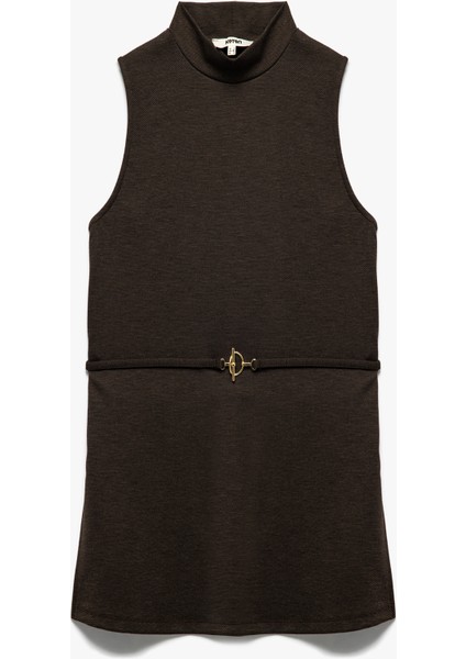 Metal Aksesuarlı Dik Yaka Kolsuz Kemerli Uzun Bluz modelleri