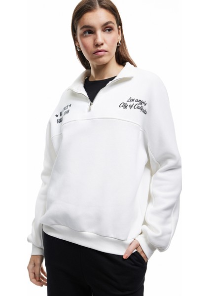 Şardonlu Uzun Kollu Arkası Baskılı Yarım Fermuarlı Sweatshirt