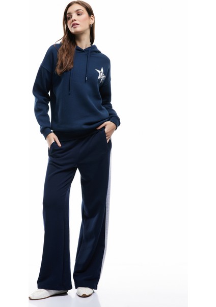 Uzun Kollu Kapüşonlu Şardonlu Arkası Baskılı Oversize Sweatshirt fiyatları