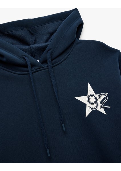 Uzun Kollu Kapüşonlu Şardonlu Arkası Baskılı Oversize Sweatshirt indirimleri