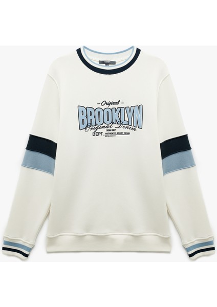 Şardonlu Uzun Kollu Bisiklet Yaka Renk Bloklu Kolej Baskılı Sweatshirt modelleri