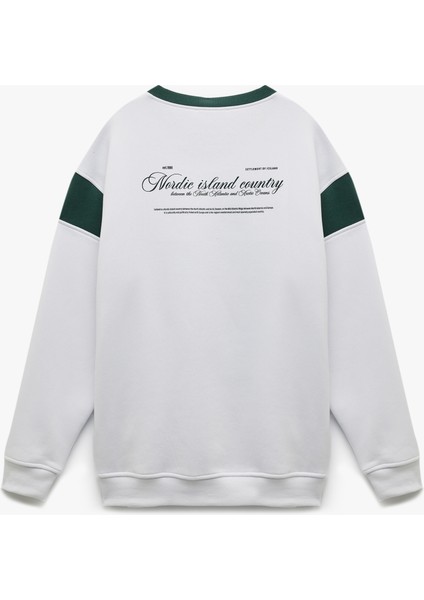 Şardonlu Uzun Kollu Bisiklet Yaka Arkası Baskılı Sweatshirt fırsatları