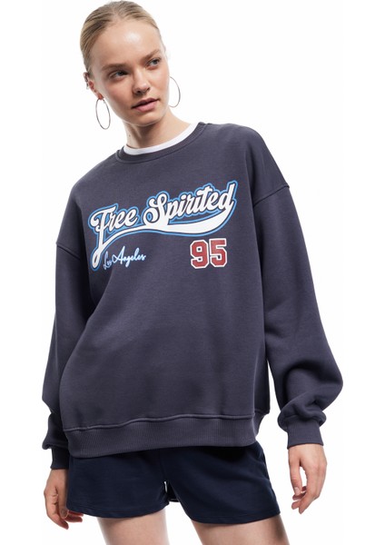 Şardonlu Uzun Kollu Bisiklet Yaka Baskılı Oversize Sweatshirt