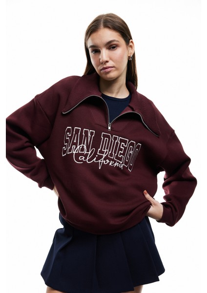 Şardonlu Uzun Kollu Baskılı Yarım Fermuarlı Oversize Sweatshirt