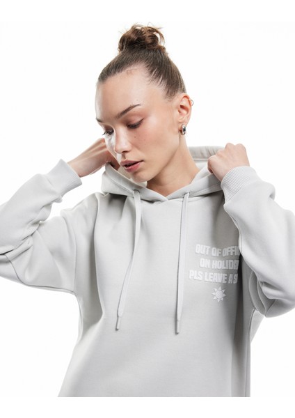 Pamuklu Şardonlu Arkası Baskılı Kapüşonlu Oversize Sweatshirt fiyatları