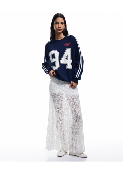 Pamuklu Şardonlu Biyeli Uzun Kollu Bisiklet Yaka Baskılı Sweatshirt fiyatları