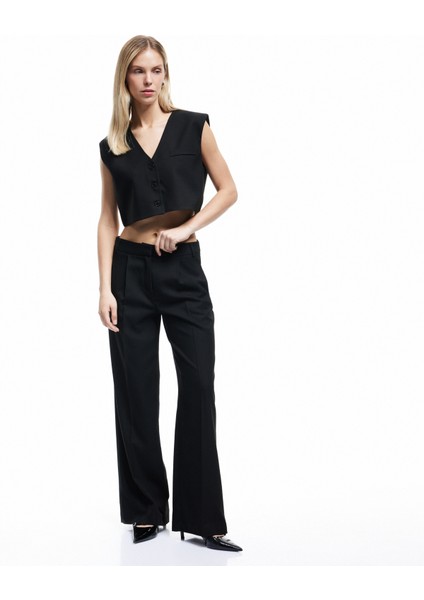Düğmeli V Yaka Kolsuz Crop Blazer Yelek fiyatları