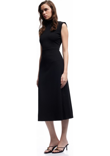 Scuba Krep Kumaş Slim Fit Dik Yaka Midi Boy Kolsuz Elbise fiyatları