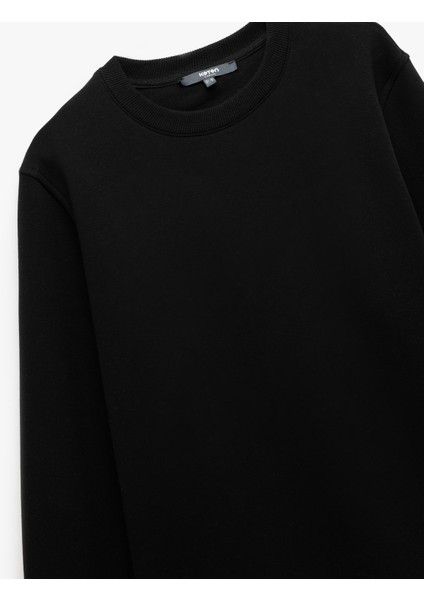 Pamuklu Uzun Kollu Bisiklet Yaka Erkek Basic Sweatshirt indirimleri