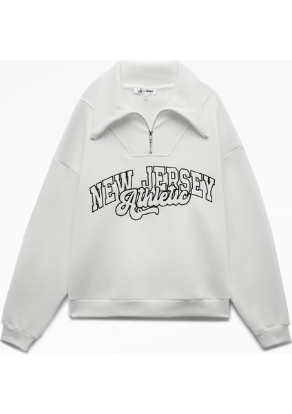 Şardonlu Uzun Kollu Yarım Fermuarlı Yaka Nakışlı Oversize Sweatshirt modelleri