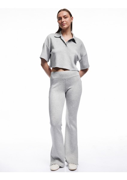 Slim Fit Paçaları Yandan Yırtmaç Detaylı Ispanyol Paça Tayt fiyatları