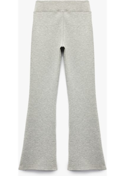 Slim Fit Paçaları Yandan Yırtmaç Detaylı Ispanyol Paça Tayt fırsatları