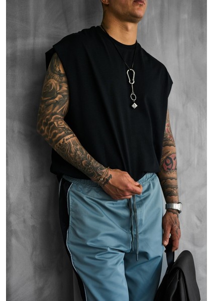 Erkek Oversize Dokulu Yuvarlak Yaka Kolsuz T-Shirt Siyah indirimleri