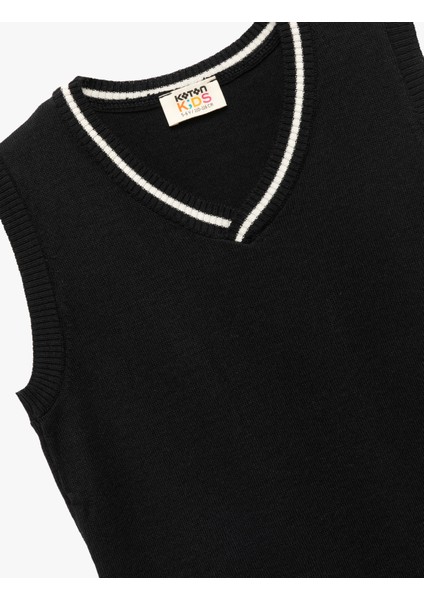 Regular Fit Şerit Detaylı Kolsuz V Yaka Triko Süveter modelleri