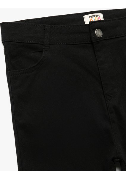 Cepli Düğme Detaylı Düz Paça Pamuklu Pantolon modelleri