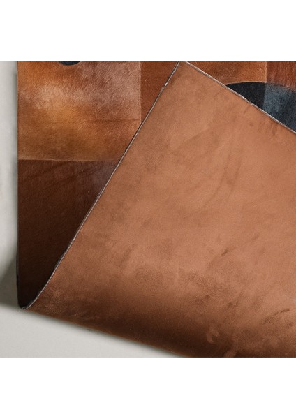 %100 Doğal Dana Derisi Kaymaz Taban Premium Patchwork Halı - Müzik Temalı Kahverengi Siyah fırsatları