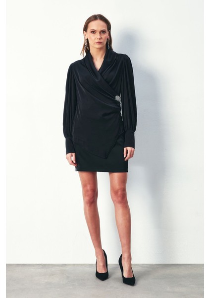 Broşlu Kruvaze Bluz - Siyah fırsatları