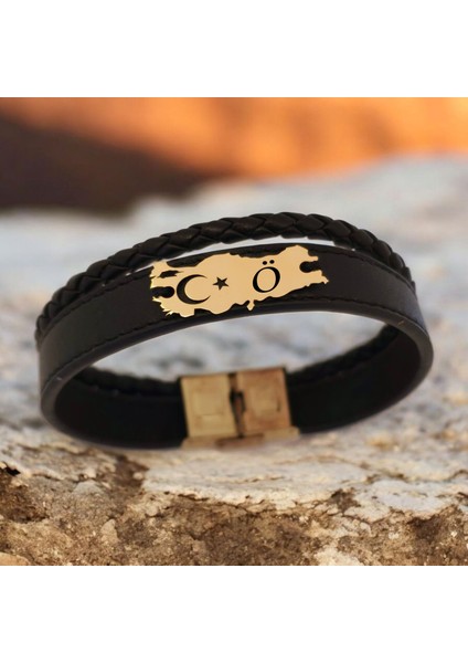 Ö Harfine Özel Siyah Derili Türkiye Haritalı 14 Ayar Altın Plakalı Hediye Bileklik-449Harf