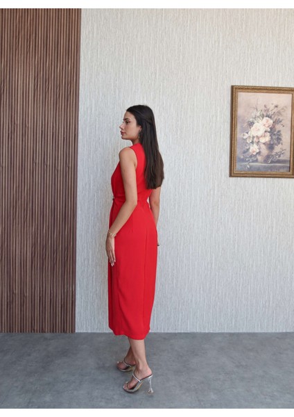 Kolsuz Pileli Toka Detaylı Elbise modelleri