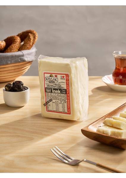 Kavlak Sert İnek Peyniri 700 Gr modelleri