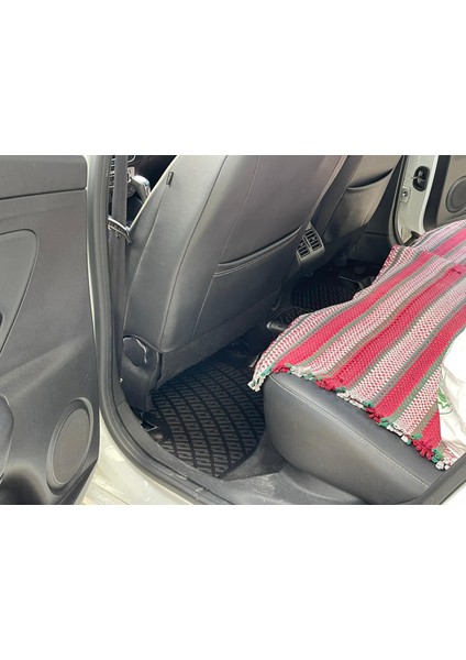 Renault Fluence 3D Siyah Havuzlu Paspas 2010 ve 2019 fiyatları