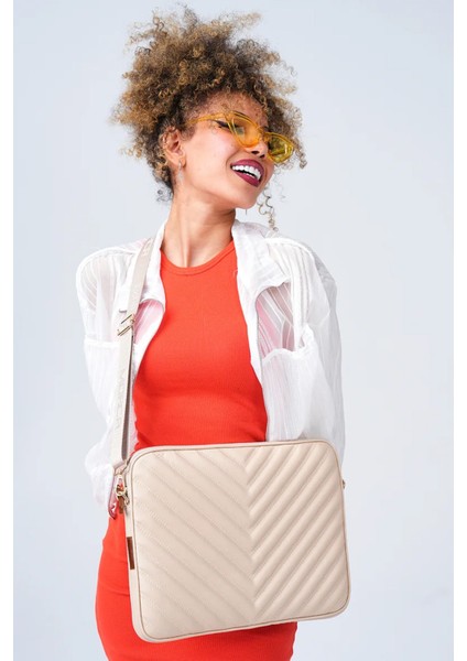 Macbook Air Pro 13.3" & 14" Inç Laptop Kılıfı Bej