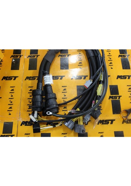 174390621 Mst 6 Plus On Panel Tesisatı