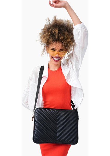 Macbook Air Pro 13.3" & 14" Inç Laptop Kılıfı Siyah