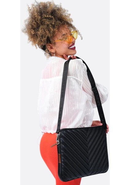 Macbook Air Pro 13.3" & 14" Inç Laptop Kılıfı Siyah