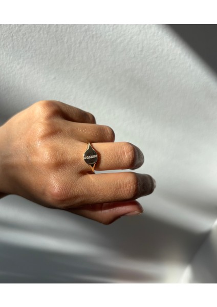 14 Ayar Altın Dikey Çizgi Taşlı Mühür Yüzük KRS184-14GRZ fiyatları