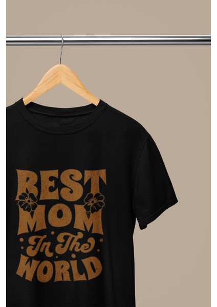 Best Mom In The World Baskılı Standart Kalıp Bisiklet Yaka Pamuklu Kadın Tshırt