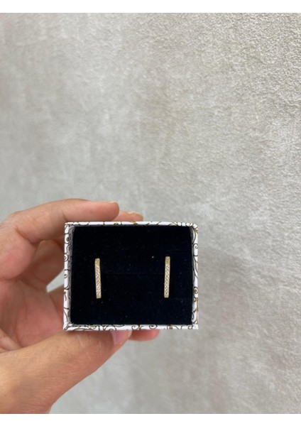 Kare Taşlı Altın Küpe modelleri