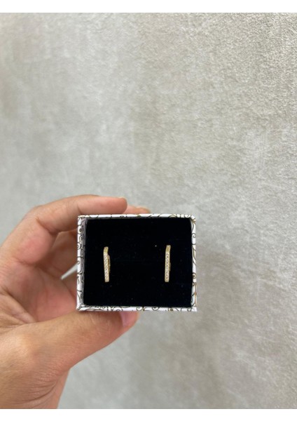 Kare Taşlı Altın Küpe fırsatları