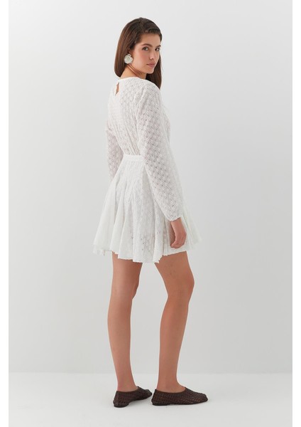 Kemerli Uzun Kollu Fisto Mini Elbise Beyaz fırsatları
