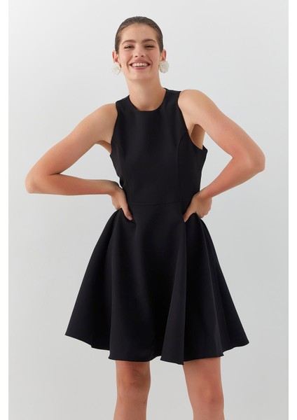 Volanlı Midi Elbise Siyah fiyatları