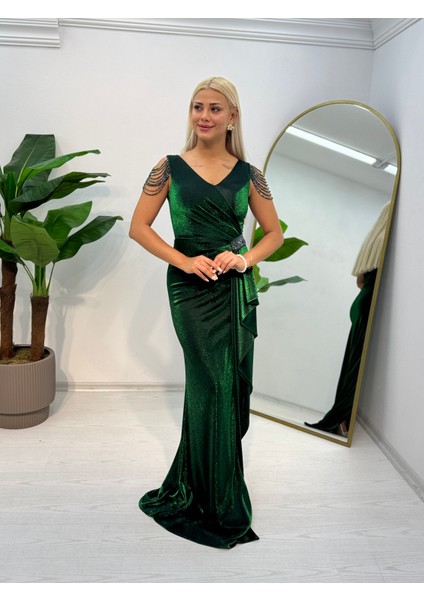 Kalın Askılı Boncuk Islemelı Elbıse fiyatları