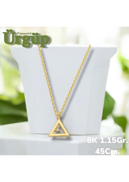 8 Ayar 1,15 Gram Altın Şık Üçgen Kolye