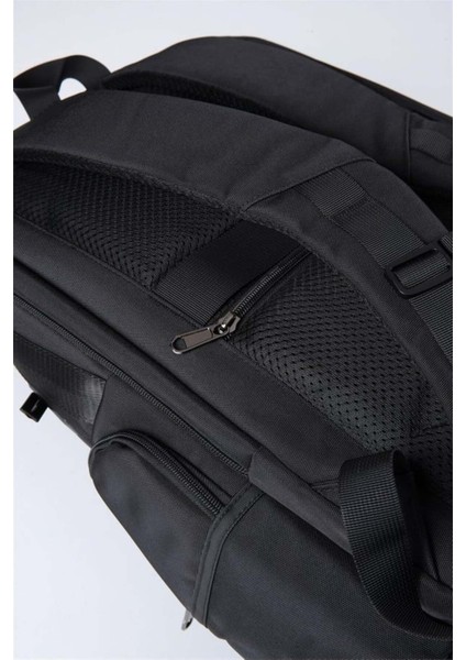 Siyah Laptop & Seyahat Sırt Çantası 51770