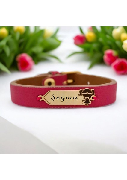 Şeyma Yazılı Kız Çocuk Motifli 14 Ayar Altın Plakalı Pembe Derili Hediyeye Özel Bileklik-454İsim fiyatları