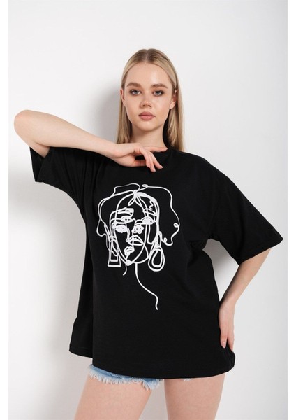 Oversize T-Shirt Baskılı Siyah Beyaz Renk fiyatları