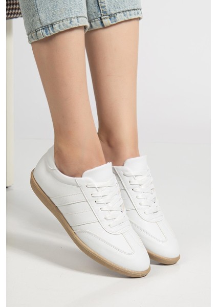 Ince Taban Iki Renk Futsal Beyaz Cilt Kadın Spor Ayakkabı fiyatları