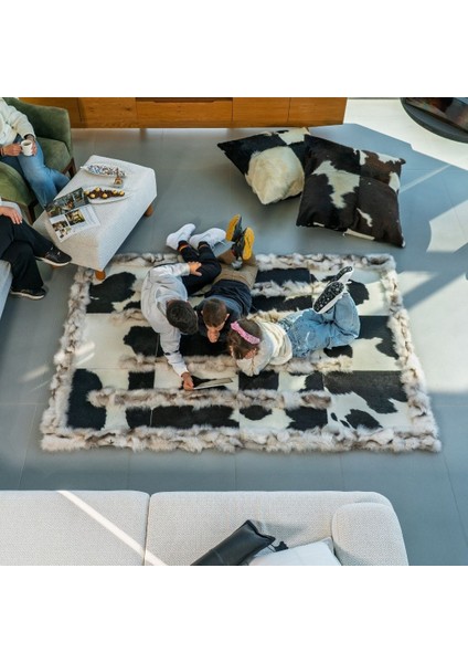 %100 Doğal Dana Derisi Kaymaz Taban Premium Patchwork Halı - Siyah Beyaz Tilki Kürklü modelleri